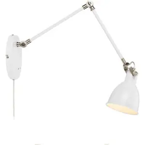 Bílá nástěnná lampa Markslöjd House, délka ramene 84,5 cm