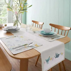 Produkt Bavlněný běhoun na stůl 32x220 cm Cottage Friends – Catherine Lansfield