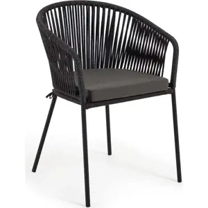 Černá zahradní židle s ocelovou konstrukcí Kave Home Yanet