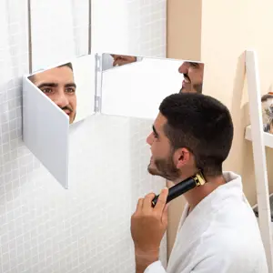 Produkt Koupelnové zrcadlo s LED podsvícením a 360º pohledem SelfKut - InnovaGoods