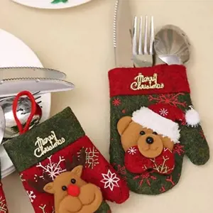 Produkt Zaparkorun Vánoční pouzdro na příbory chňapka - medvídek